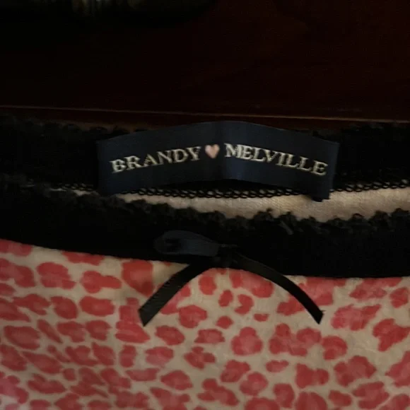 Brandy Melville Cheetah Tank Top - Picture 2 of 2